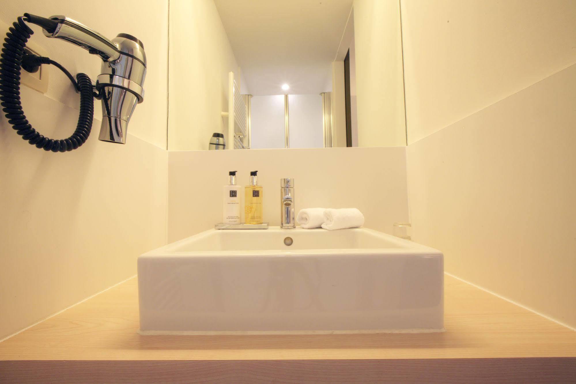 Bed & Breakfast For Two Antwerp